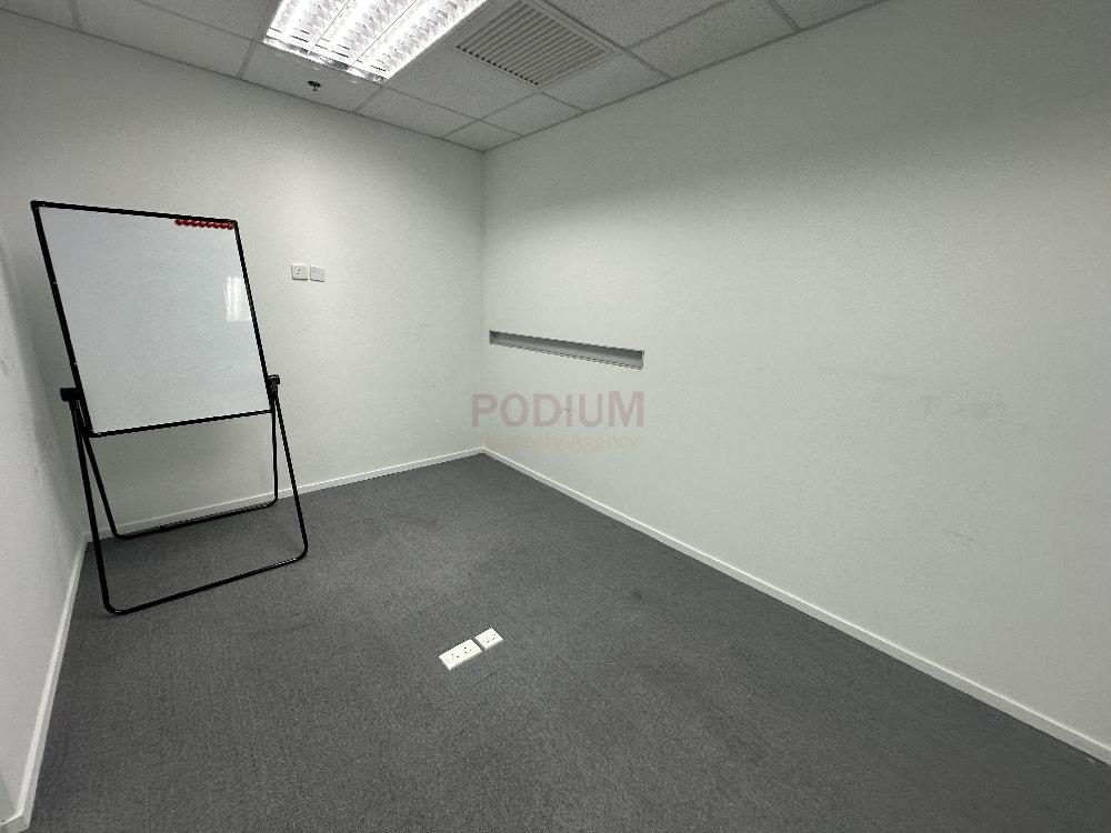 308 Central Des Voeux - Office Interior 3.jpg                                                                               