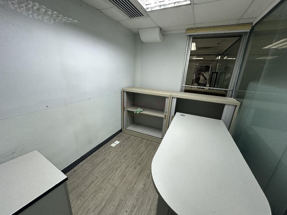 Eton Building                                                - Office Interior 3.jpg                                                                               