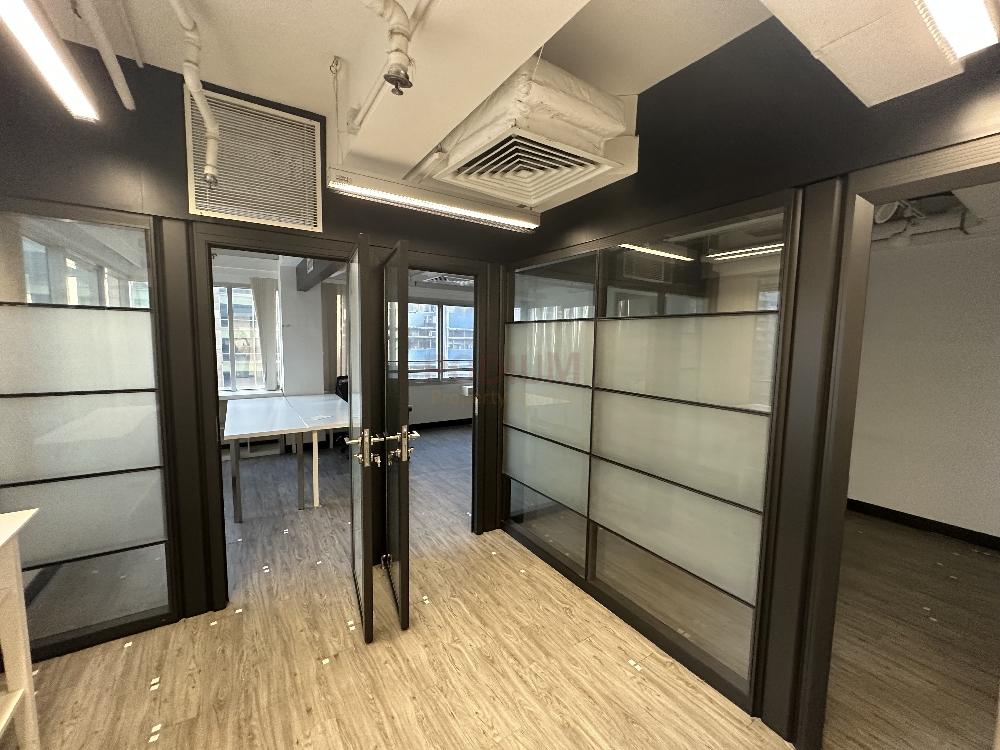 Eton Building                                                - Office Interior 2.jpg                                                                               