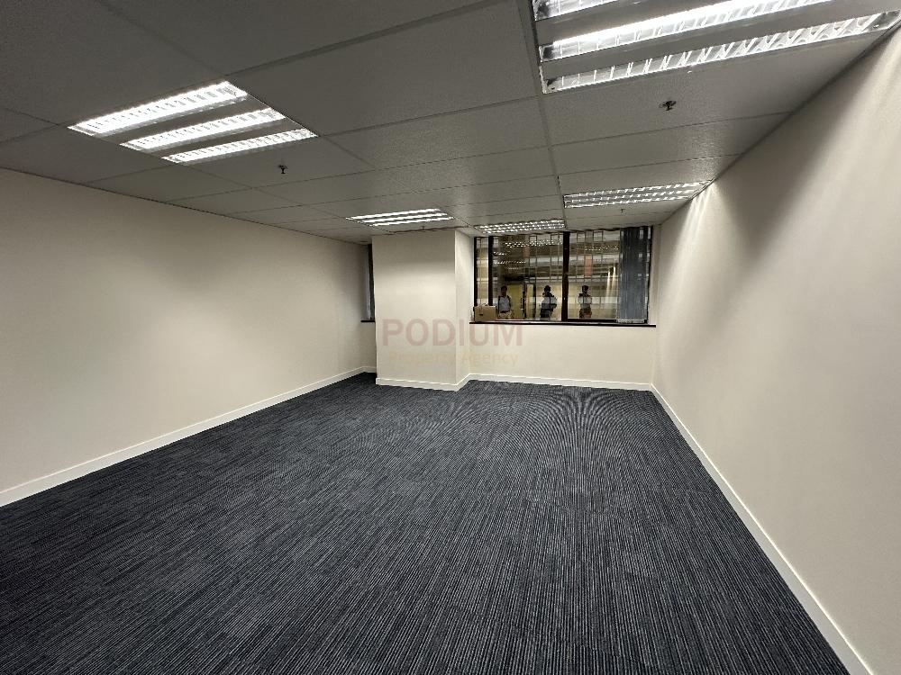 Wing On Centre                                               - Office Interior 2.jpg                                                                               