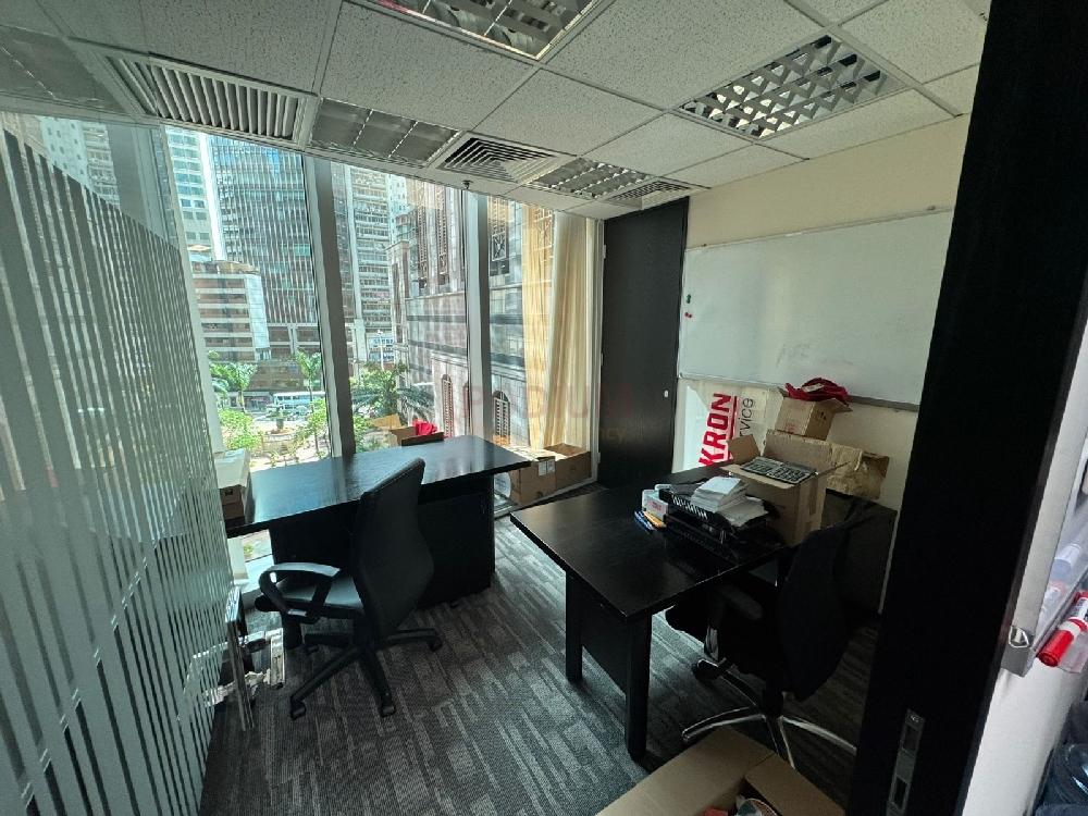 Golden Centre                                                - Office interior 5.JPG                                                                               