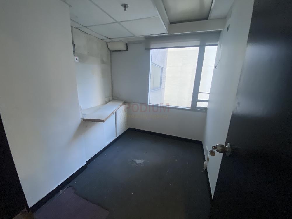Eton Building                                                - Office Interior 4.jpg                                                                               
