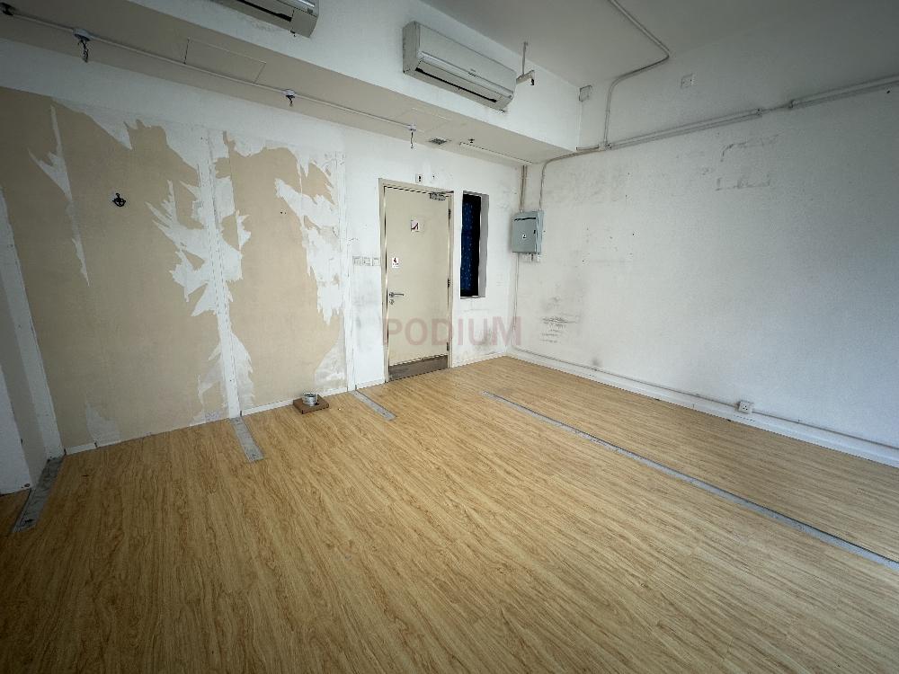 CS Tower - Office Interior 2.jpg                                                                               