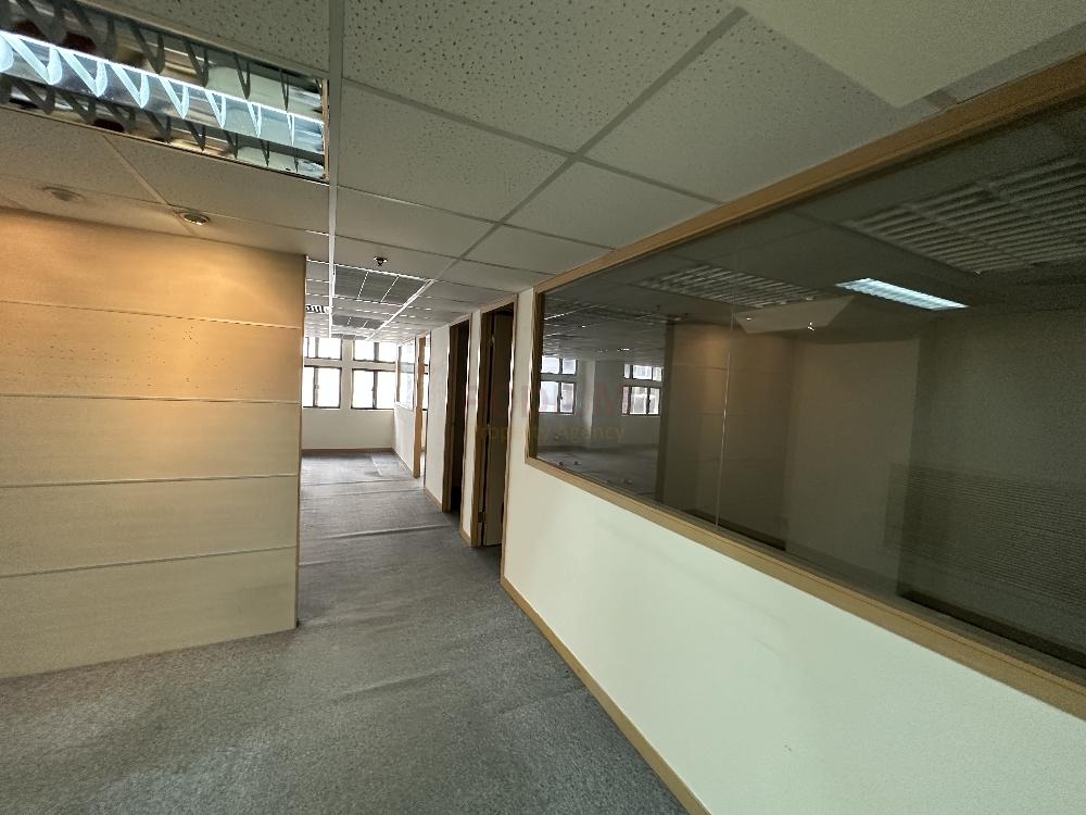 Dominion Centre                                              - Office Interior 4.jpg                                                                               