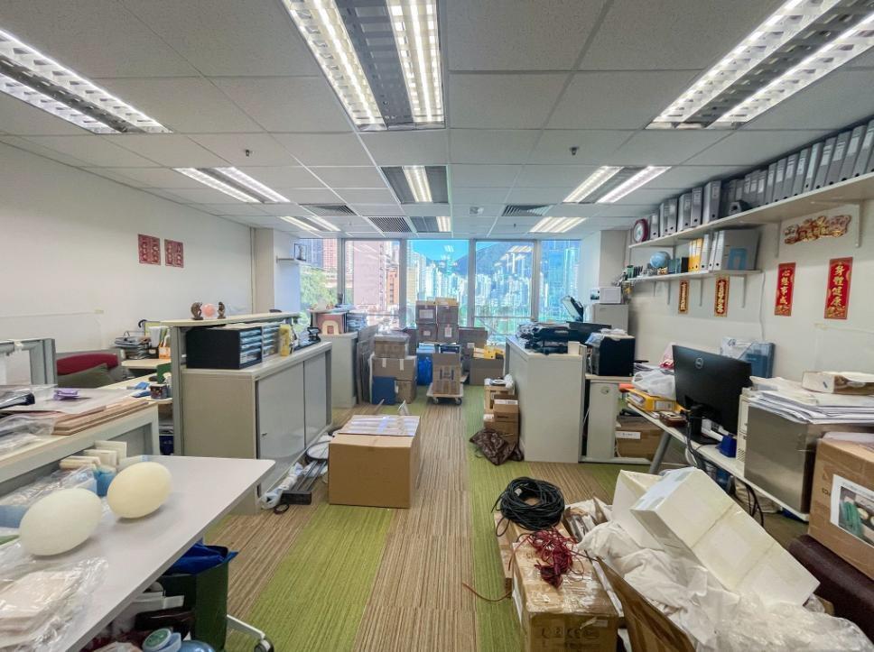 Chinachem Leighton Plaza                                     Causeway Bay - Office Interior 1.jpg                                                                               