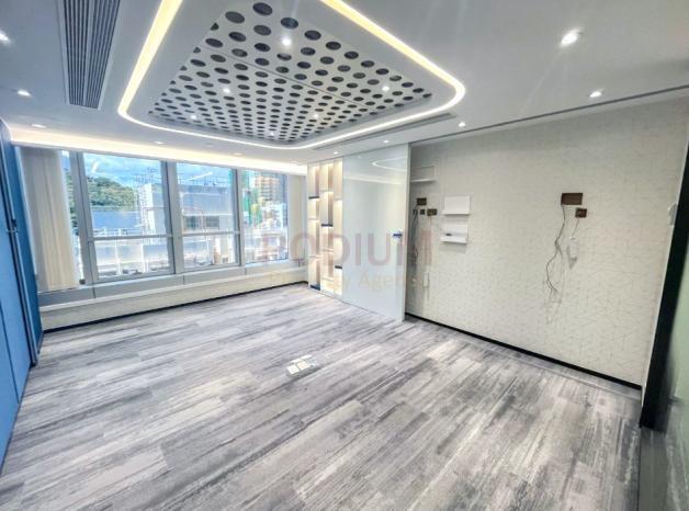 Chinachem Exchange Square                                    - Office Interior 1.jpg                                                                               