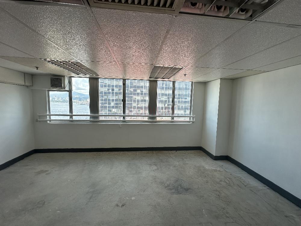 Hoi Kiu Commercial Building                                  - Office Interior 3.jpg                                                                               