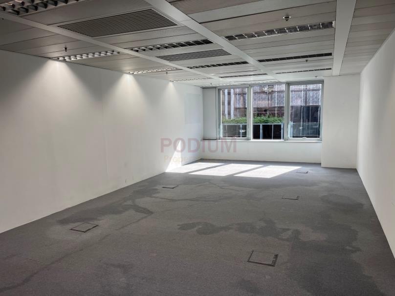 Dah Sing Financial Centre Wan Chai - Office Itnerior 1.jpg                                                                               