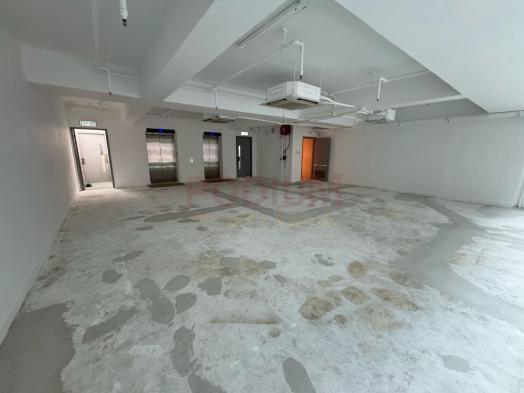 The L. Square - Office Interior 2.jpg                                                                               