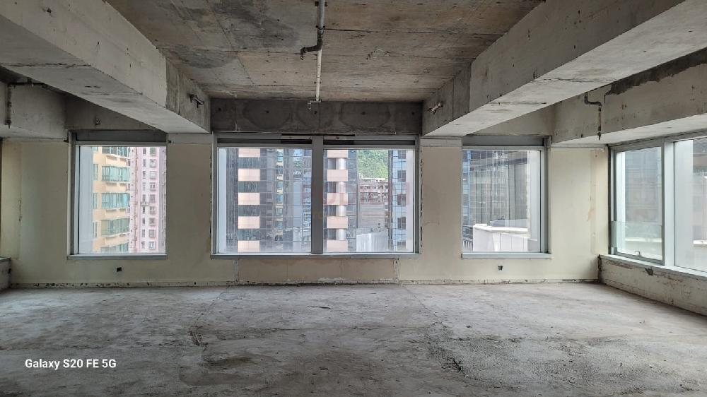 Henry House                                                  - Office Interior 2.JPG                                                                               