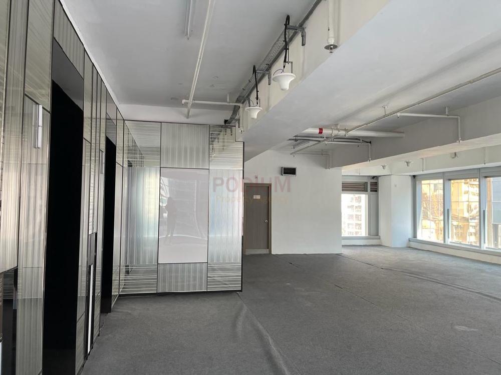 Aura On Pennington - Office Interior 1.JPG                                                                               