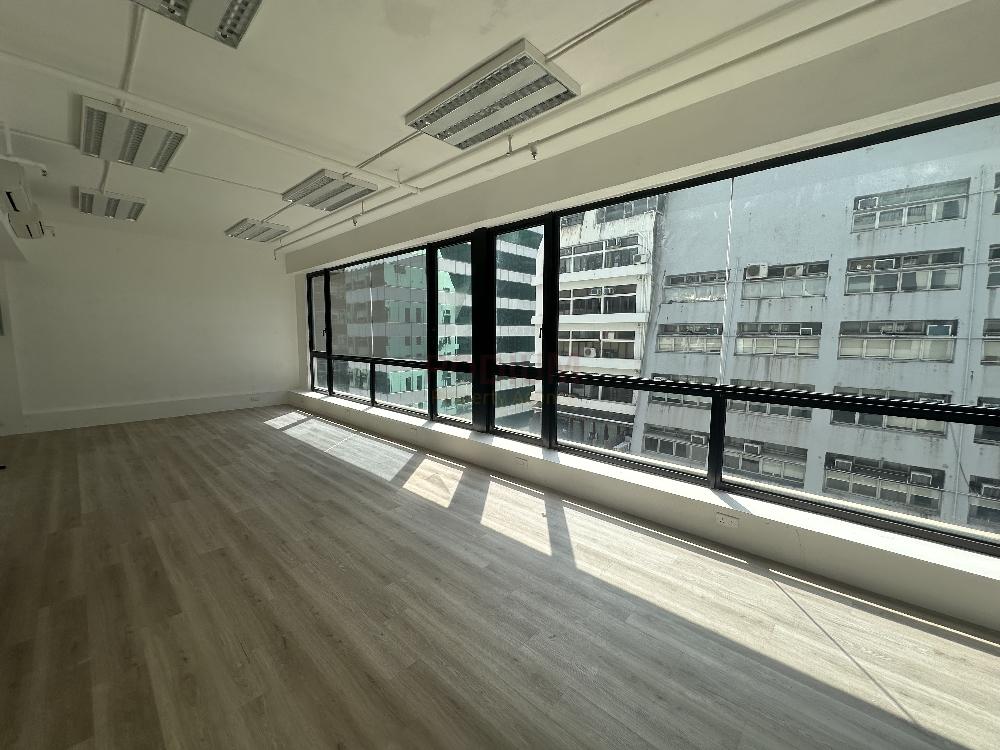 CS Tower - Office Interior 1.jpg                                                                               