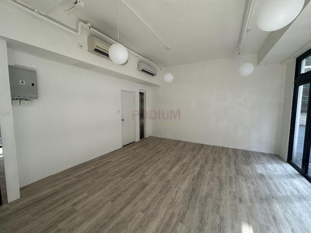CS Tower - Office Interior 2.jpg                                                                               
