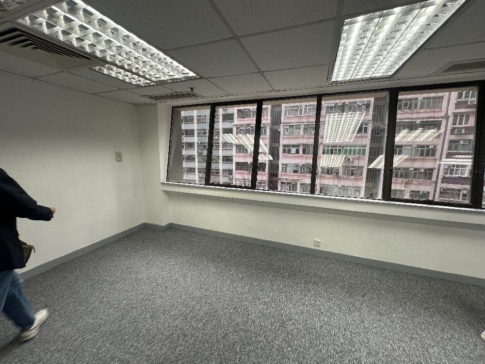 Beverly House                                                - Office Interior 7.jpg                                                                               