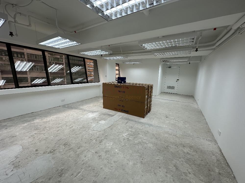 Beverly House                                                - Office Interior 2.jpg                                                                               