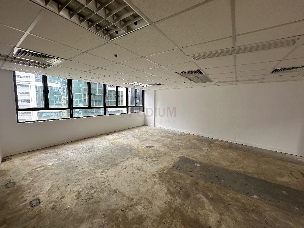 Wanchai Commercial Centre                                    - Office Interior 2.jpg                                                                               