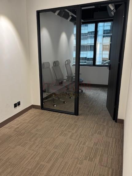 Ruttonjee Centre - Dina House  - Office Interior 5.jpg                                                                               