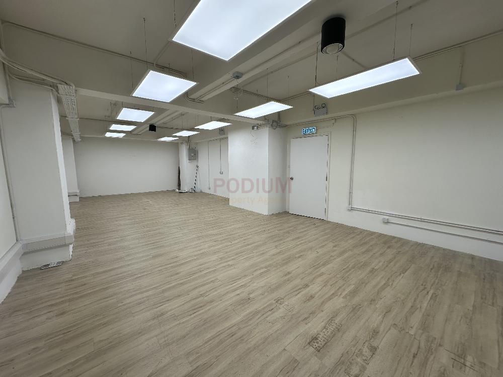 The Ozone - Office Interior 3.jpg                                                                               