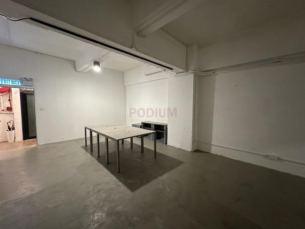 The Ozone - Office Interior 3.jpg                                                                               