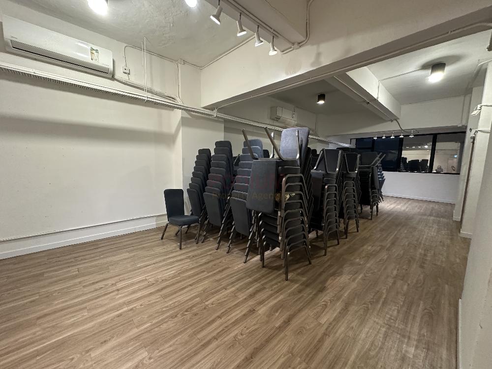 The Ozone - Office Interior 1.jpg                                                                               