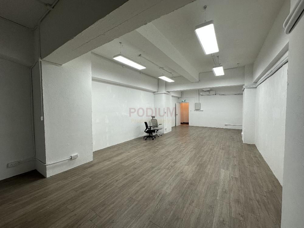 The Ozone - Office Interior 2.jpg                                                                               