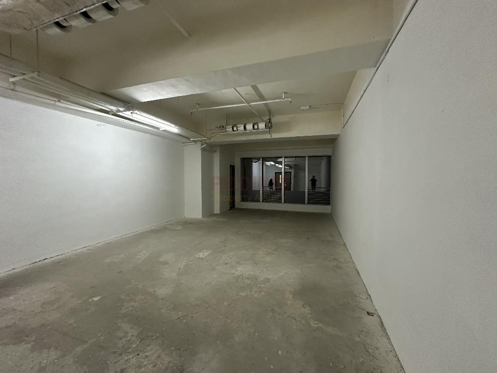 Remington Centre                                             Kwun Tong - Office Interior 1.jpg                                                                               