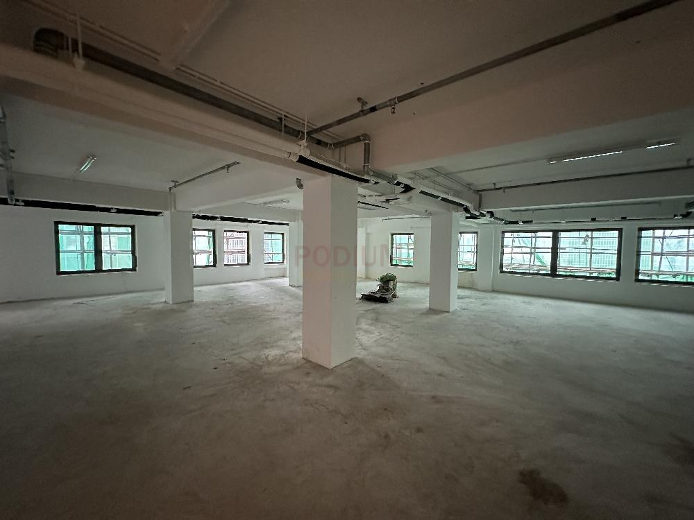 Chinachem Tower                                              - Office Interior 2.jpg                                                                               