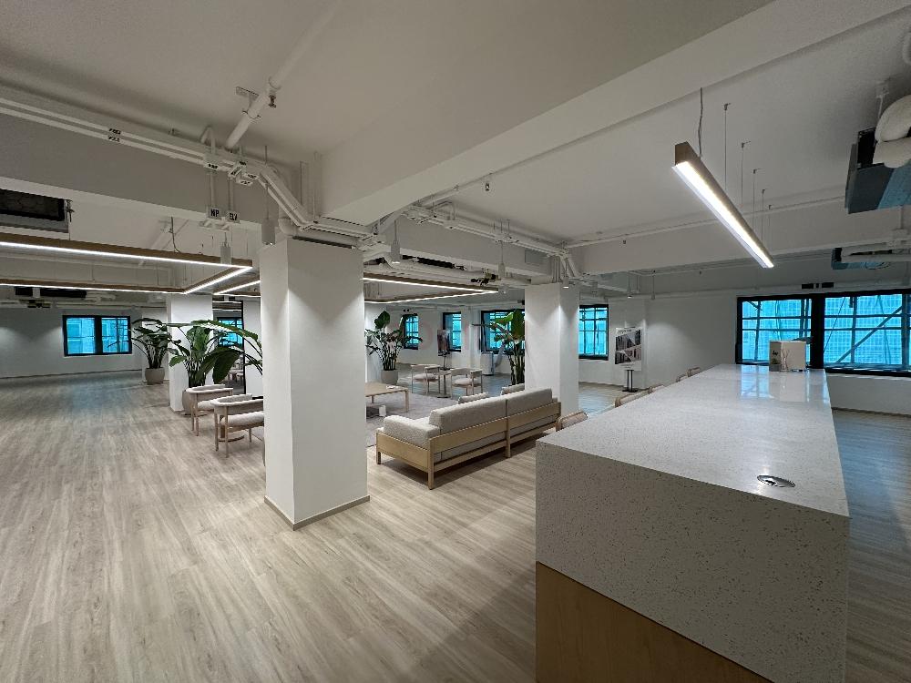 Chinachem Tower                                              - Office Interior 3.jpg                                                                               