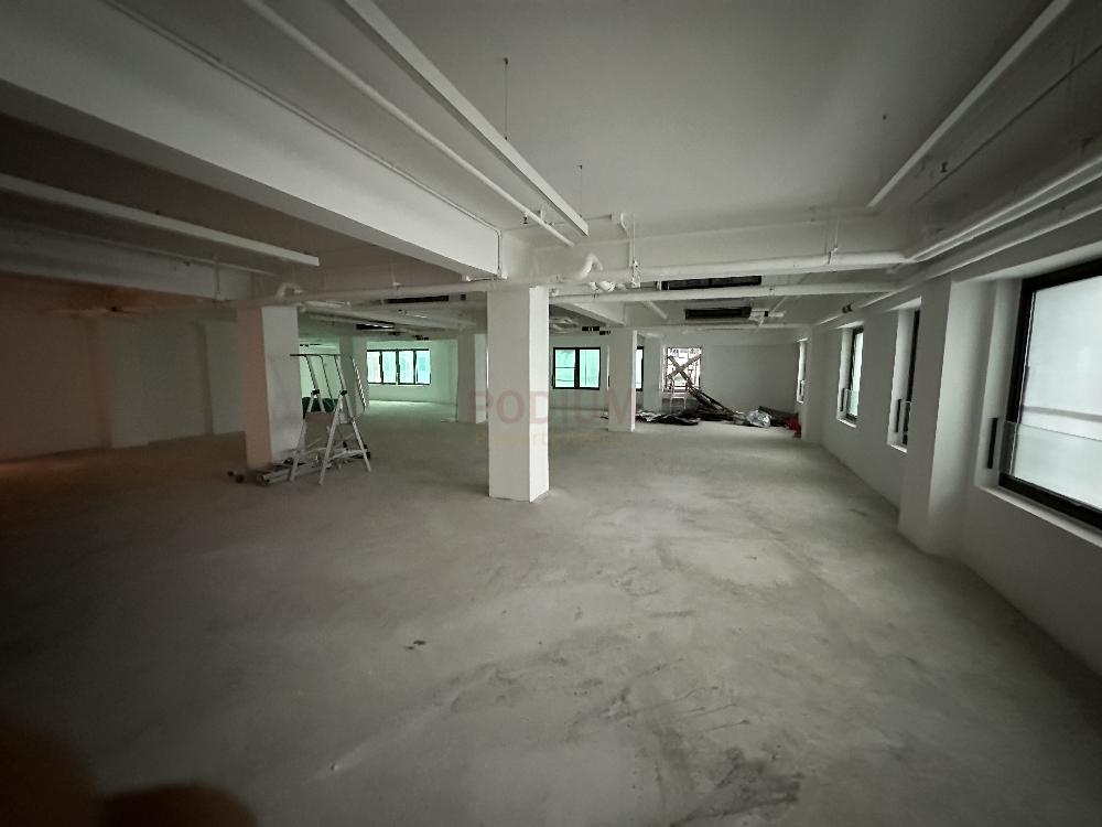 Chinachem Tower                                              Central - Office Interior 1.jpg                                                                               