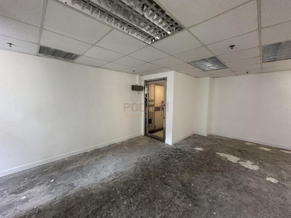 Kai Tak Commercial Building                                  - Office Interior 2.jpg                                                                               