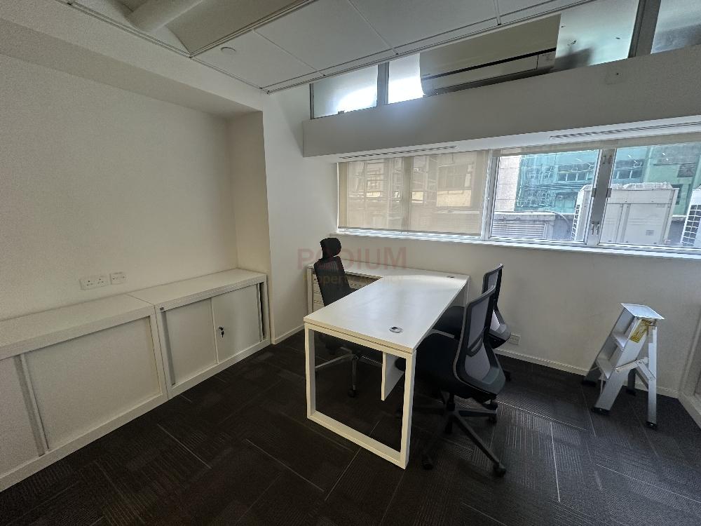 OfficePlus @Sheung Wan - Office Interior 2.jpg                                                                               