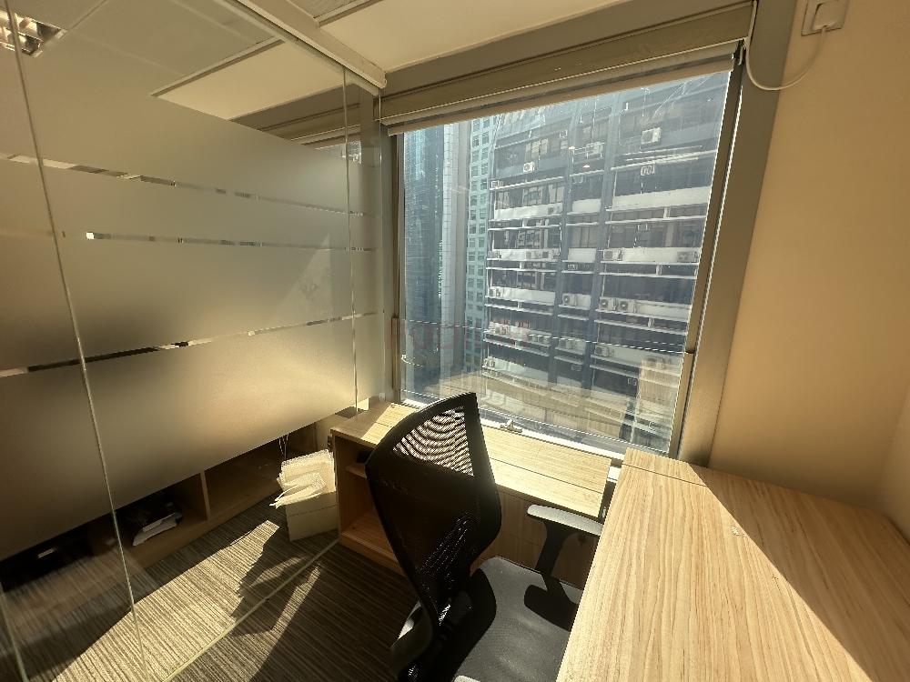MW Tower - Office Interior 4.jpg                                                                               