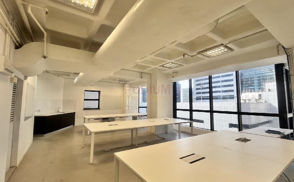 China Hong Kong Tower                                        - Office Interior 1.jpg                                                                               