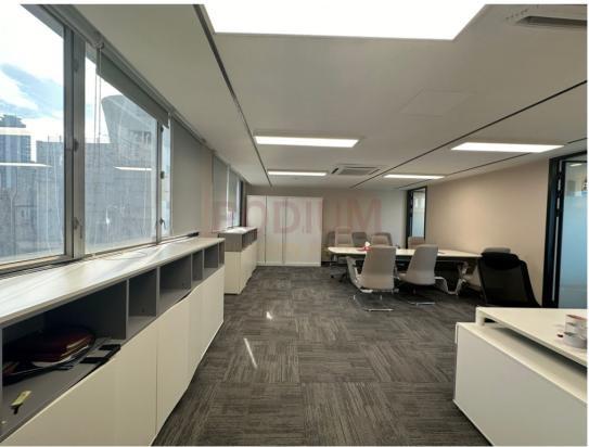 Chinachem Century Tower                                      - Office Interior 2.jpg                                                                               