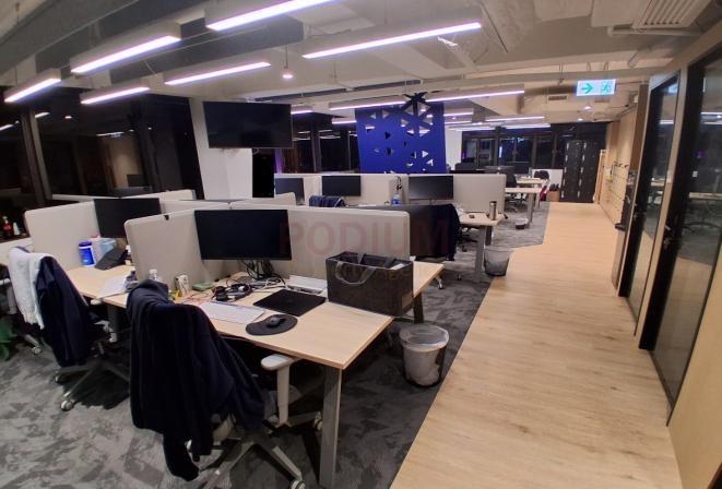 Queen's Centre                                               - Office Interior 1.jpg                                                                               