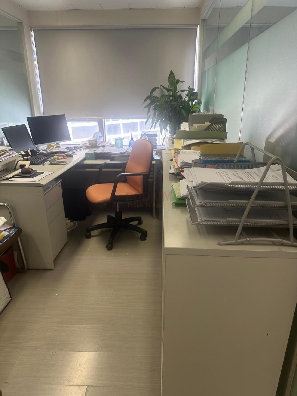 South China Building                                         - Office Interior 5.JPG                                                                               