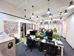 觀塘泓富廣場                                                     Prosperity Place                                             Kwun Tong