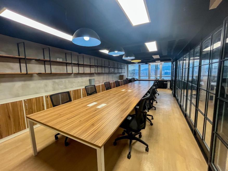 o魚涌華懋交易廣場                                                 Chinachem Exchange Square                                    Quarry Bay