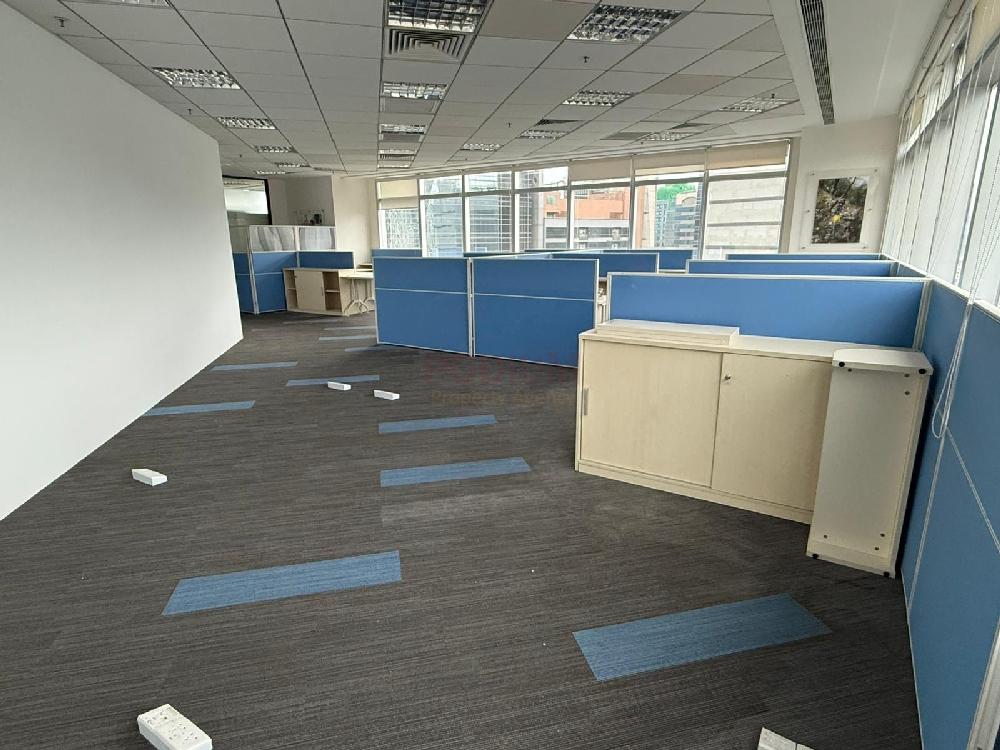 Millennium City 1 - Tower 1 Kwun Tong - Office Interior 1.JPG                                                                               