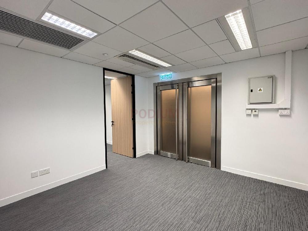 上環南豐大廈                                                     Nan Fung Tower                                               Sheung Wan