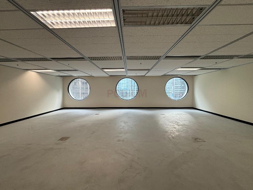 中環怡和大廈                                                     Jardine House                                                Central