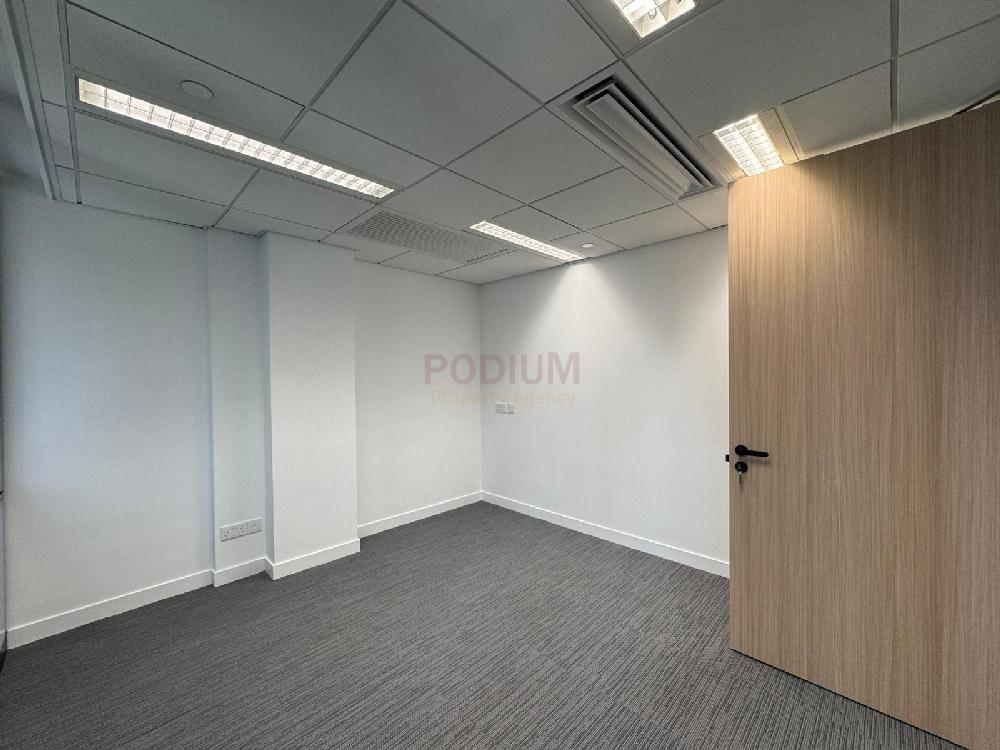 上環南豐大廈                                                     Nan Fung Tower                                               Sheung Wan