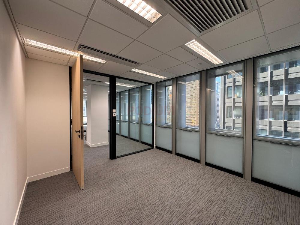 上環南豐大廈                                                     Nan Fung Tower                                               Sheung Wan