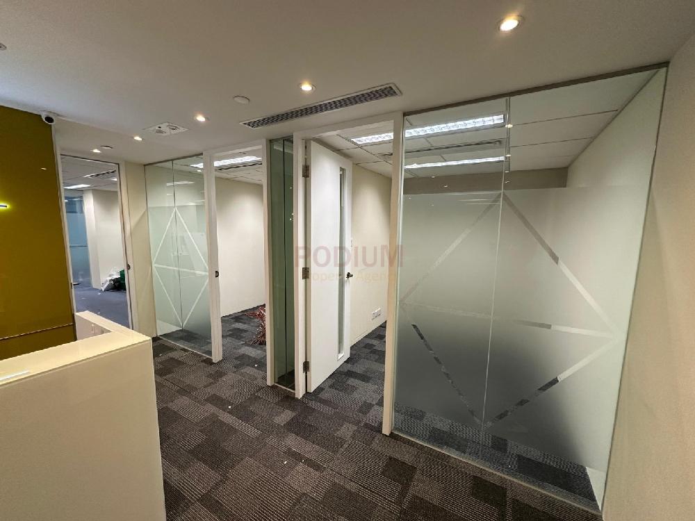 上環南豐大廈                                                     Nan Fung Tower                                               Sheung Wan