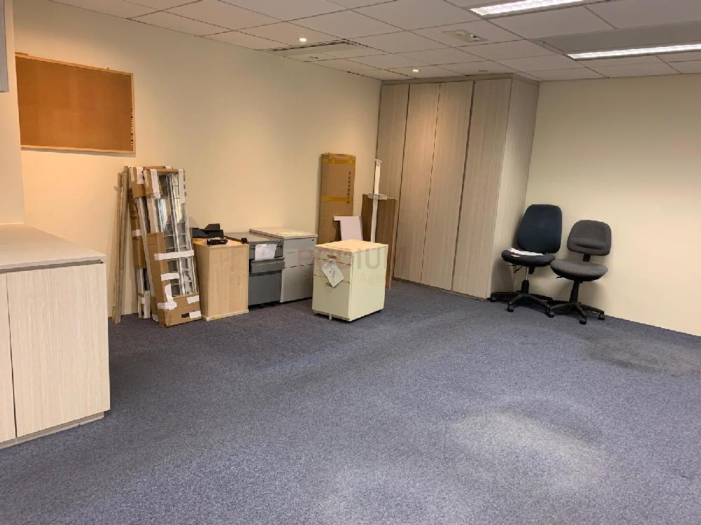 上環南豐大廈                                                     Nan Fung Tower                                               Sheung Wan