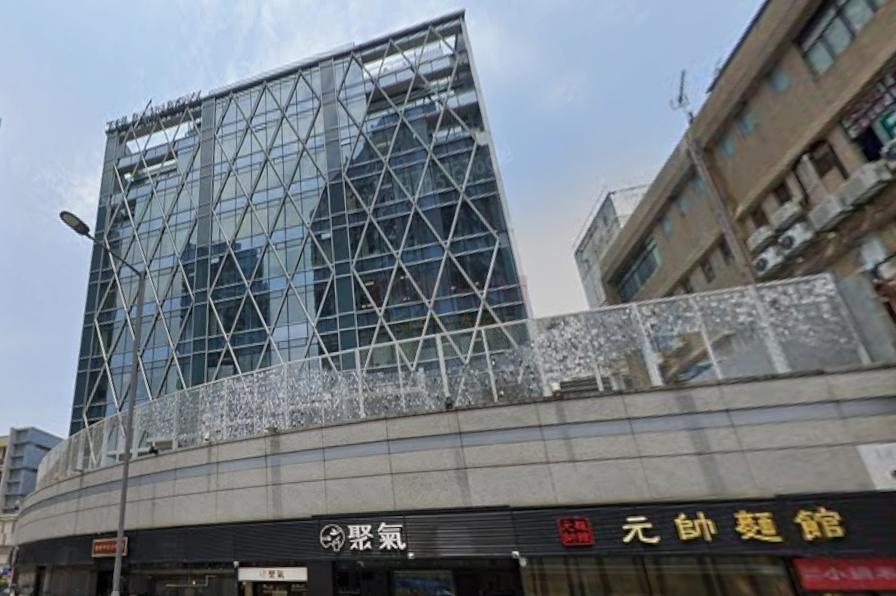 The Rainbow                                                 -The Rainbow Photo.jpeg                                                                              