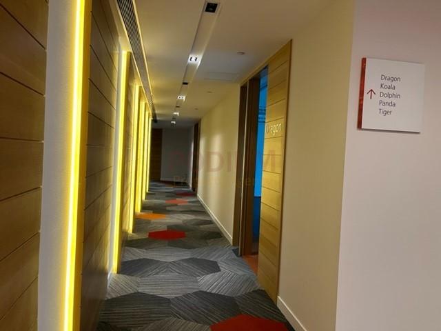 灣仔中環廣場                                                     Central Plaza                                                Wan Chai