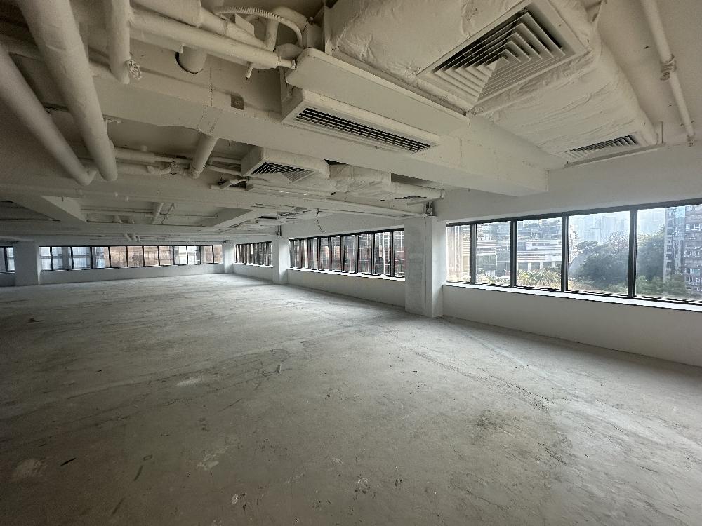 Mirror Tower Tsim Sha Tsui - Office Interior 1.jpeg                                                                              