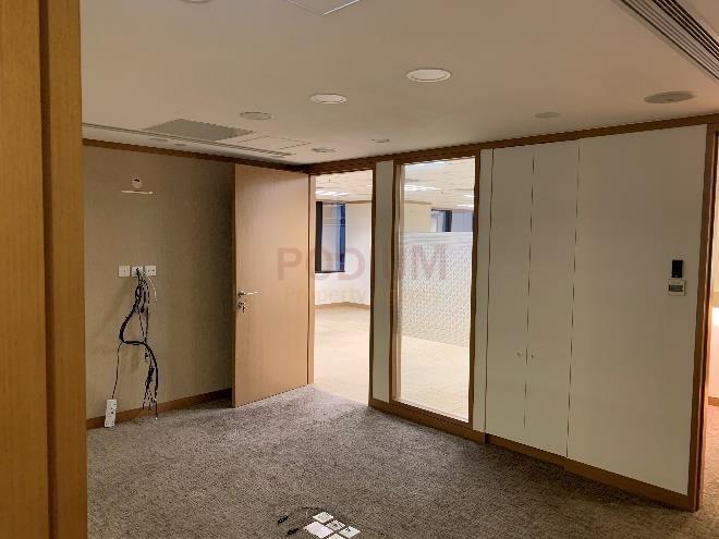 灣仔瑞安中心                                                     Shui On Centre                                               Wan Chai