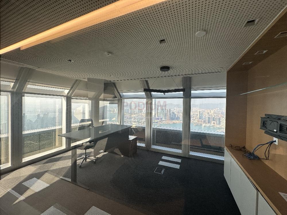 中環中環中心                                                     The Center                                                   Central